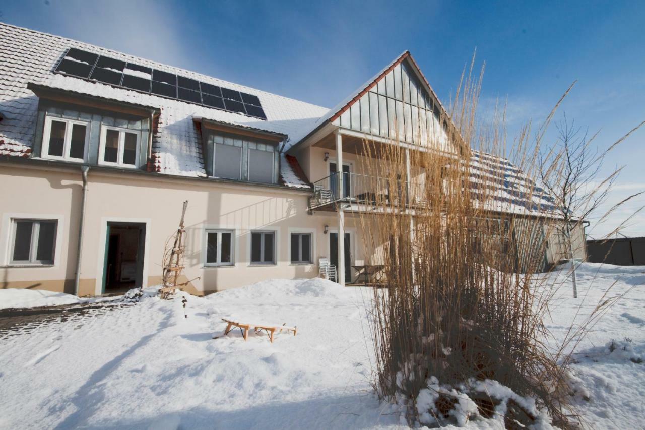 Ferienwohnungen Beim Kerabauer Schnelldorf Exterior foto